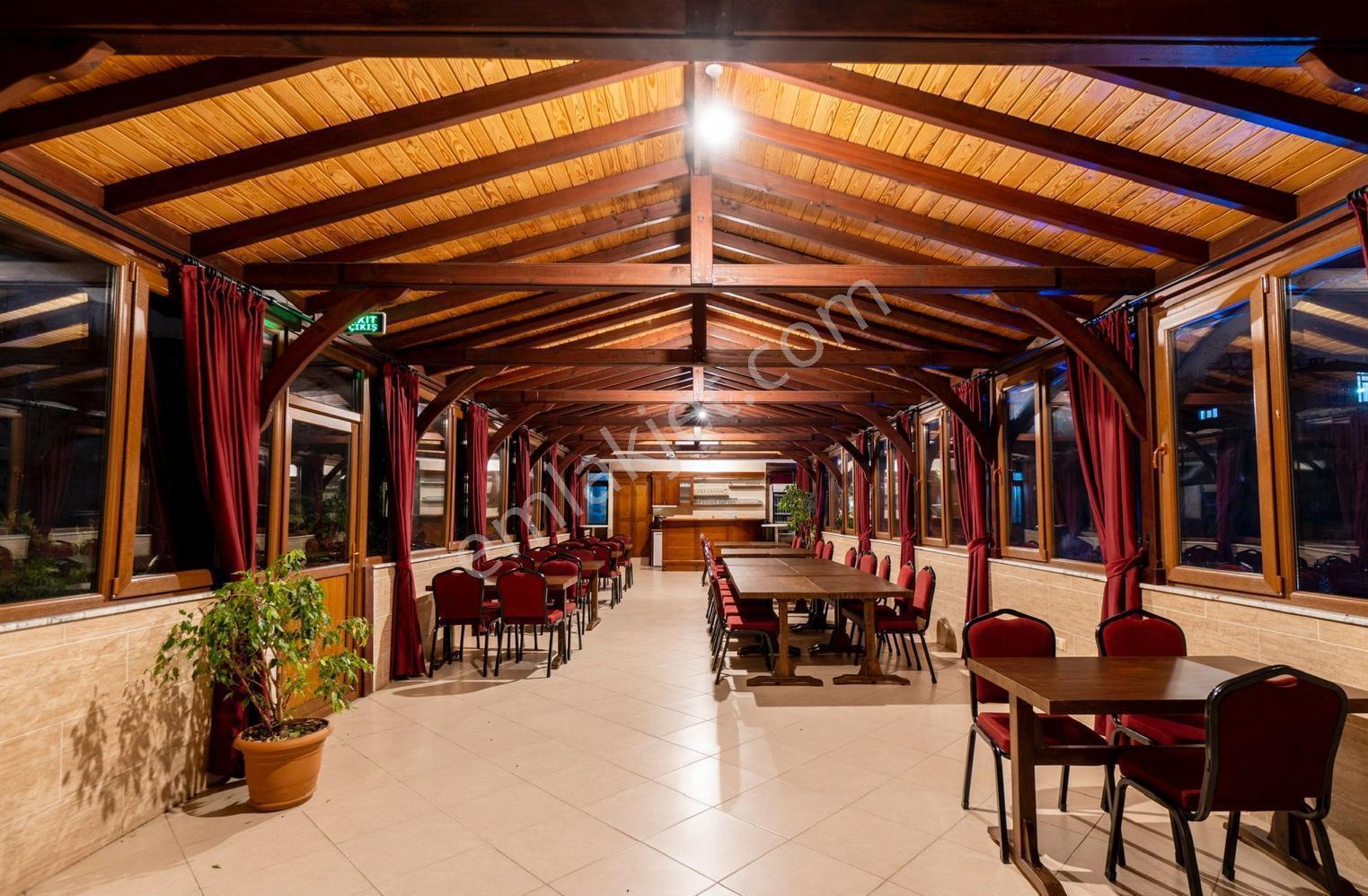 Sapanca'da Doğayla İç İçe, Muhteşem Göl Manzaralı Satılık Otel - Görsel 11
