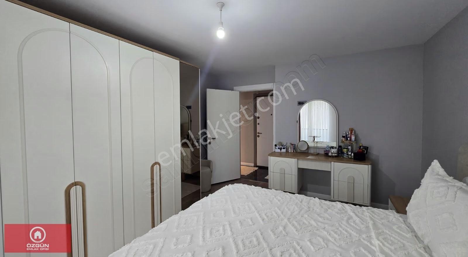 Özgün Emlaktan Sahilde 2+1 - 125 M2 Yeni Lüx Daire - Görsel 2