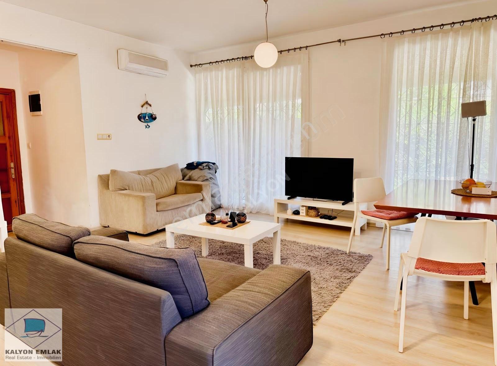 Alaçatı Göbene'de Satılık Özel Konumlu Bahçeli Köşe Villa - Görsel 25
