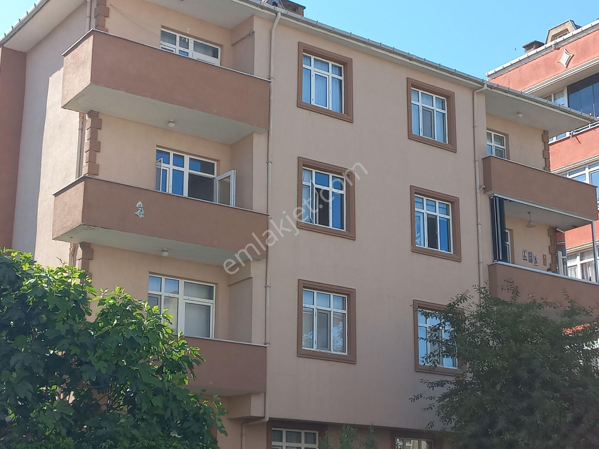 Kiralık Daire 2.kat Merkezde
