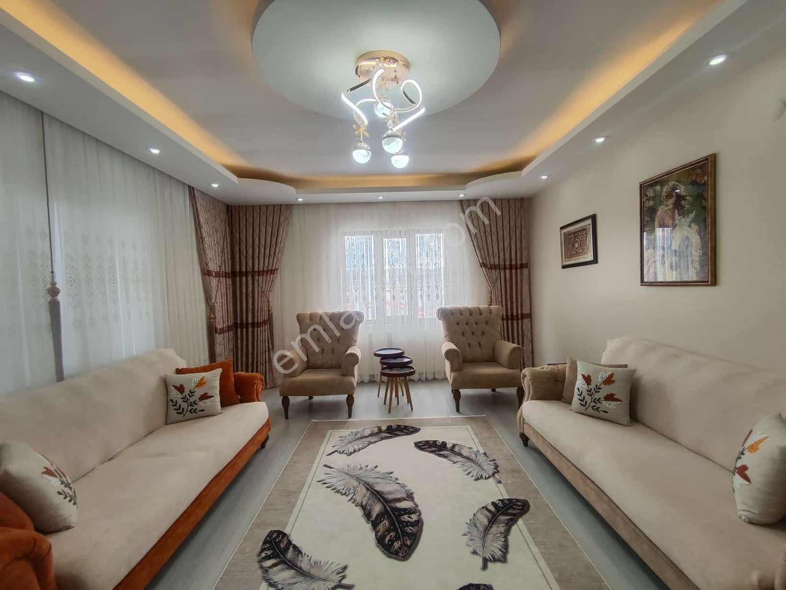 Hazar'dan Şerefiyede 420m2 Arsa Üzerine Kurulu 5 Katlı Bina - Görsel 7