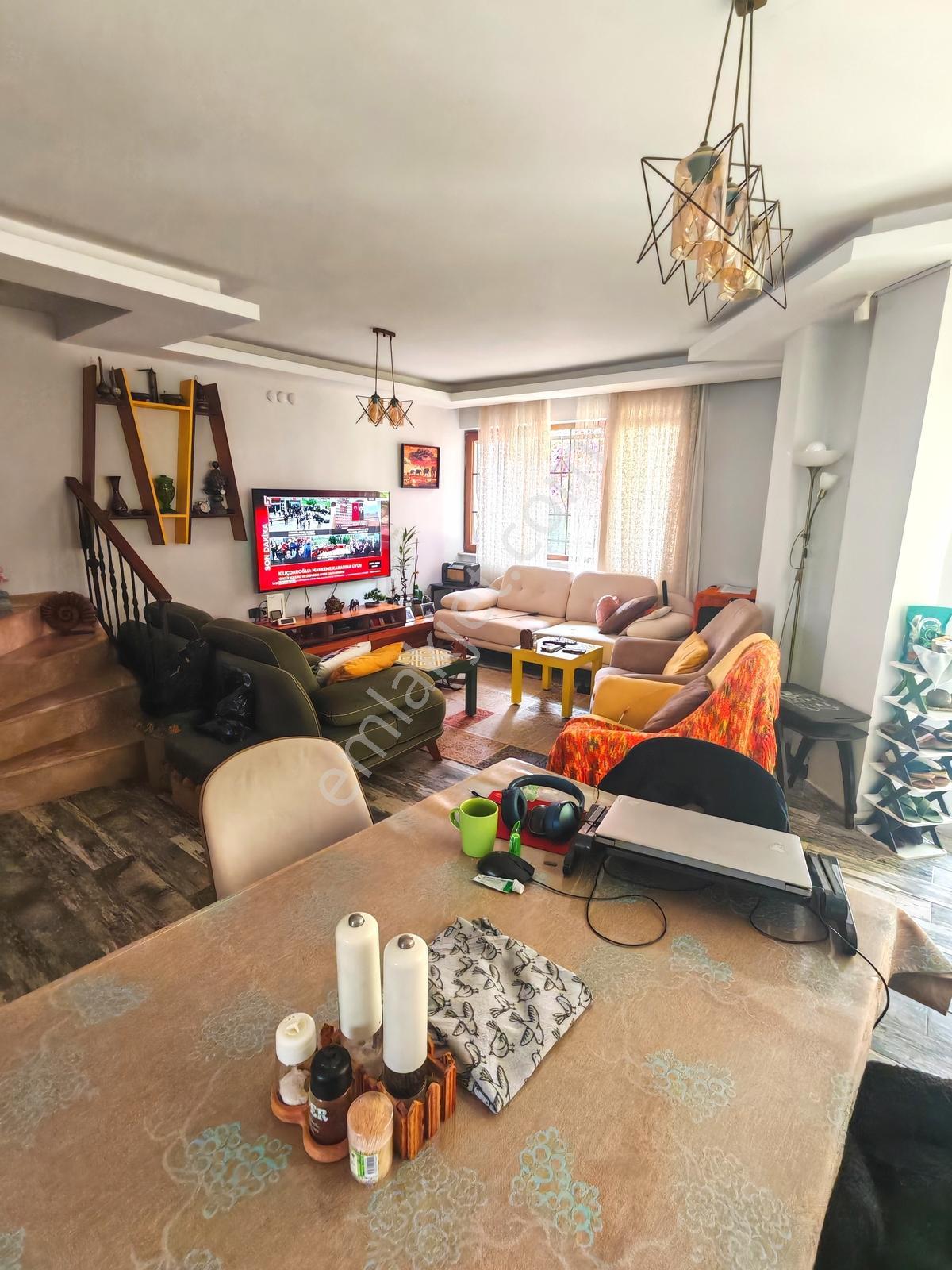 Altıntaş Site İçerisinde Yüzme Havuzlu Tripleks Satılık Villa - Görsel 2