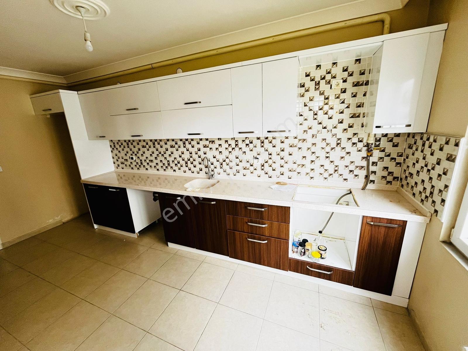 Gömeç Hastane Bölgesinde Satılık 3+1 Ara Kat Uygun Fiyatlı Daire - Görsel 21