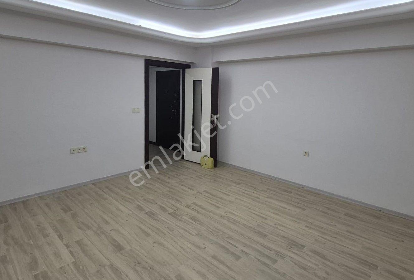 Site İçi Manzaralı Doğalgazlı Otoparklı Balkonlu 2 Wc 3+1 Daire - Görsel 22