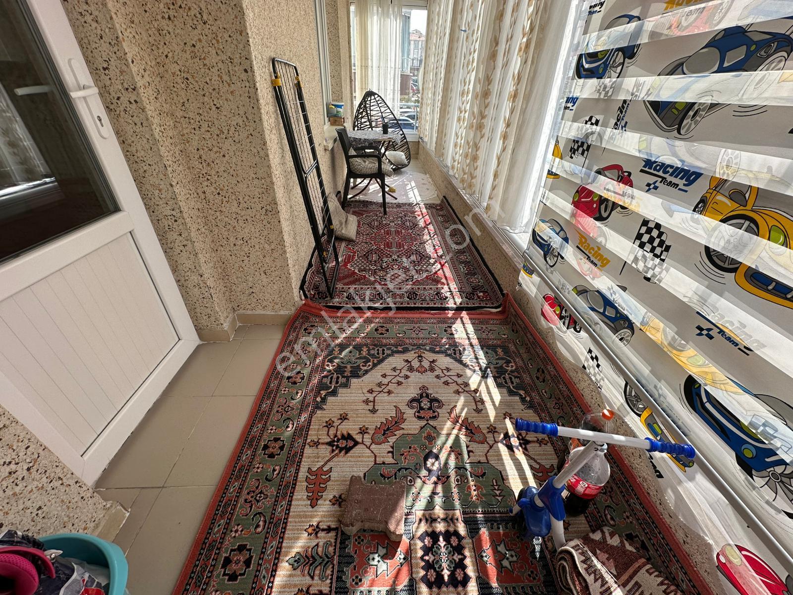 Karakaya Mahallesinde Cadde Yakını 4+1 Çift Banyolu Fırsat Daire - Görsel 5