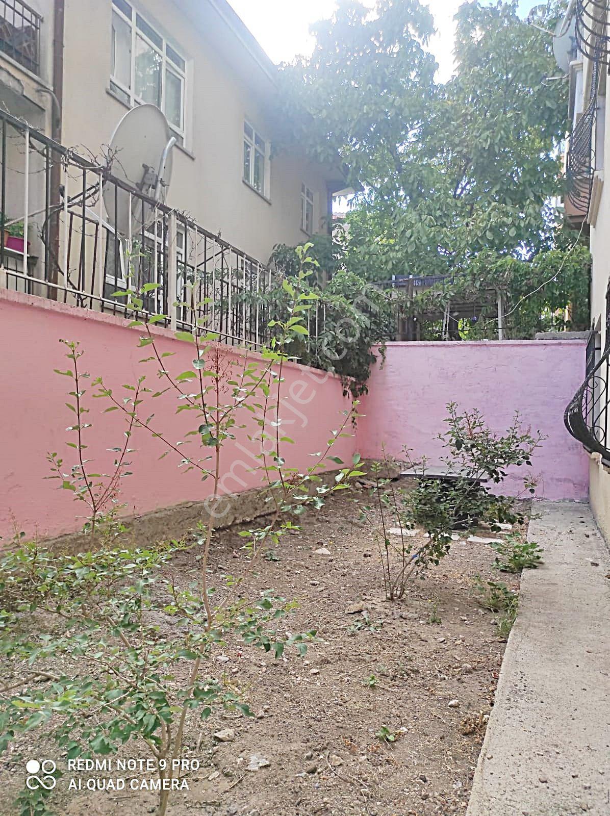 Keçiören İncirlide Asansörlü 4+2 Ebevyn Banyolu Kendine Ait 2 Bahçeli Daire - Görsel 14