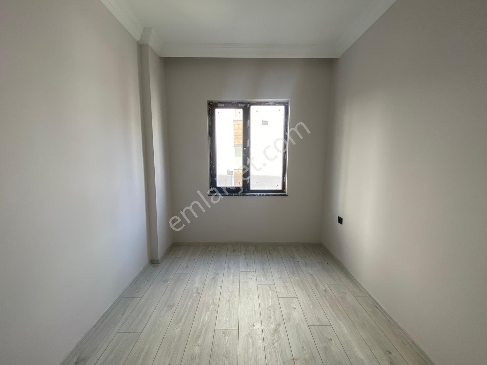 Bulut Emlaktan Geniş Ve Ferah 1+1 Satılık Daire - Görsel 3