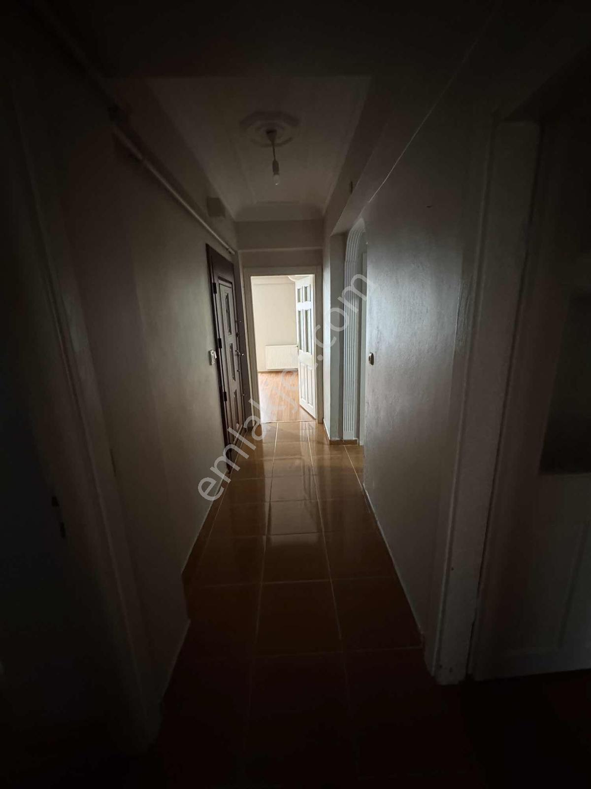 Yoldaş İnş Satılık 3+1 135 M2 2.kat 4 Balkonlu Geniş Daire - Görsel 12