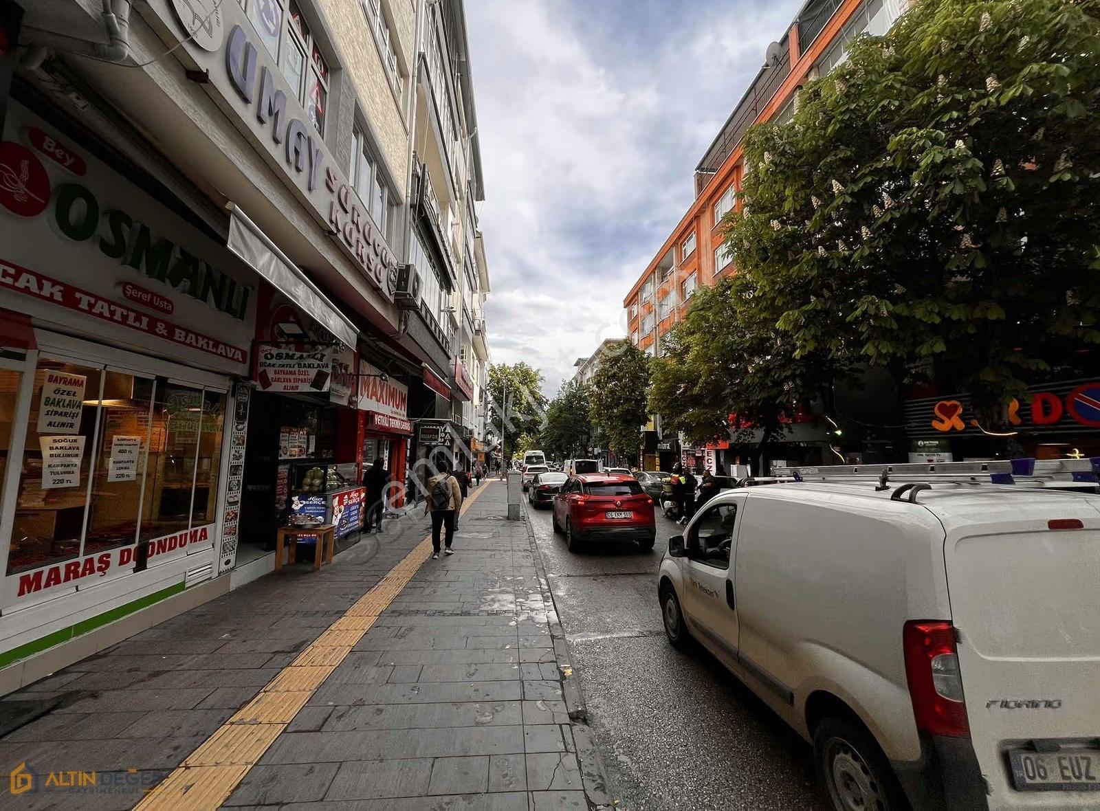 Turan Caddesin Devren Kiralık Dükkan 2 Adet - Görsel 12