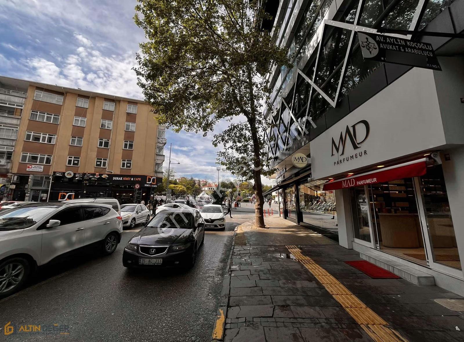 Turan Caddesin Devren Kiralık Dükkan 2 Adet - Görsel 4