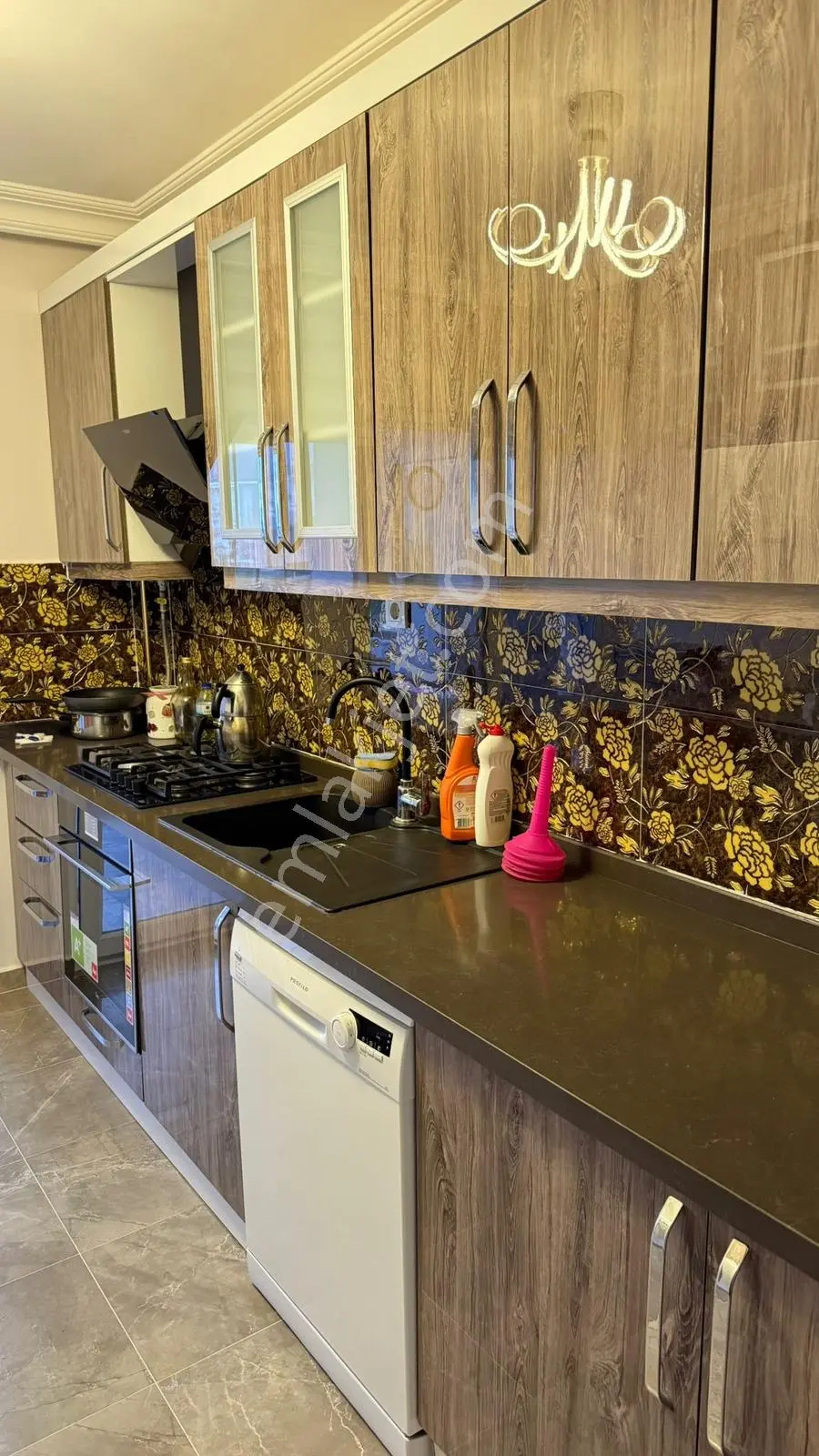 Dorukevler Sitesinde Full Eşyalı Kiralık 2+1 Daire