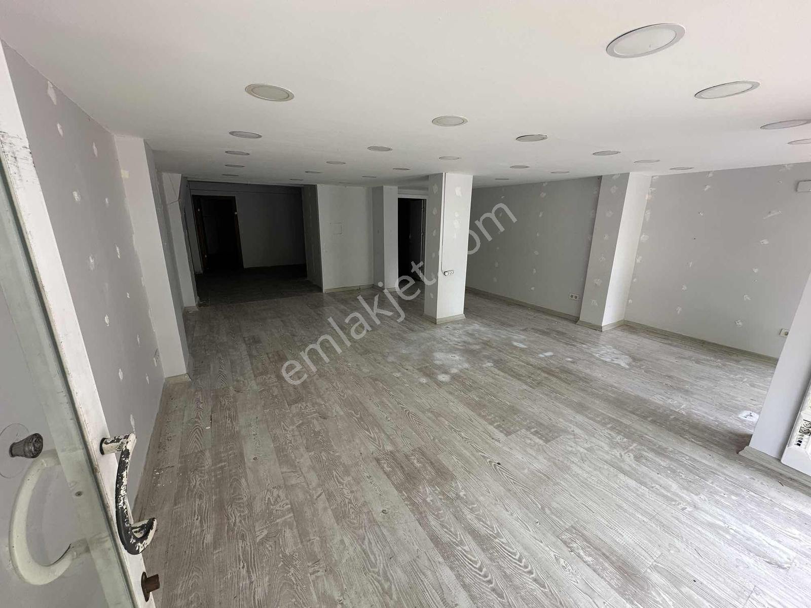 Kiralık Dükkan Karadolap Mahallesinde 107 M² - Görsel 15