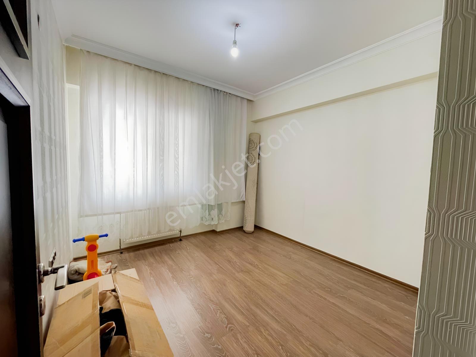 Kent Meydanına Sıfır Ana Cadde Üzerinde Boş Taşınmaya Hazır!!! - Görsel 19