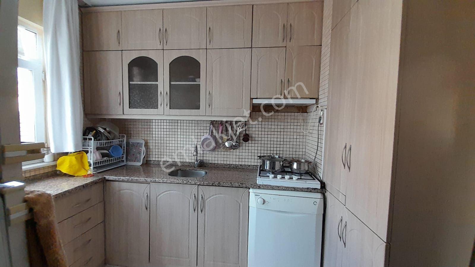 Deniz Manzaralı Cadde Üzeri - Görsel 3