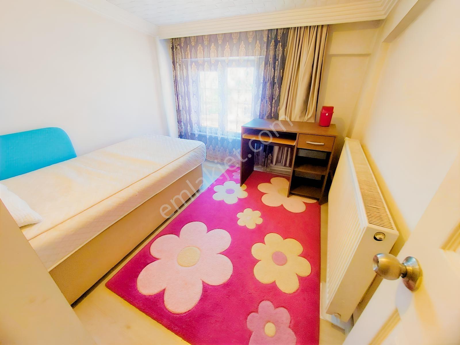 El/ya Kasaplar Çardaklı 4+1 Eşyalı Teraslı Geniş Kiralık Daire - Görsel 10