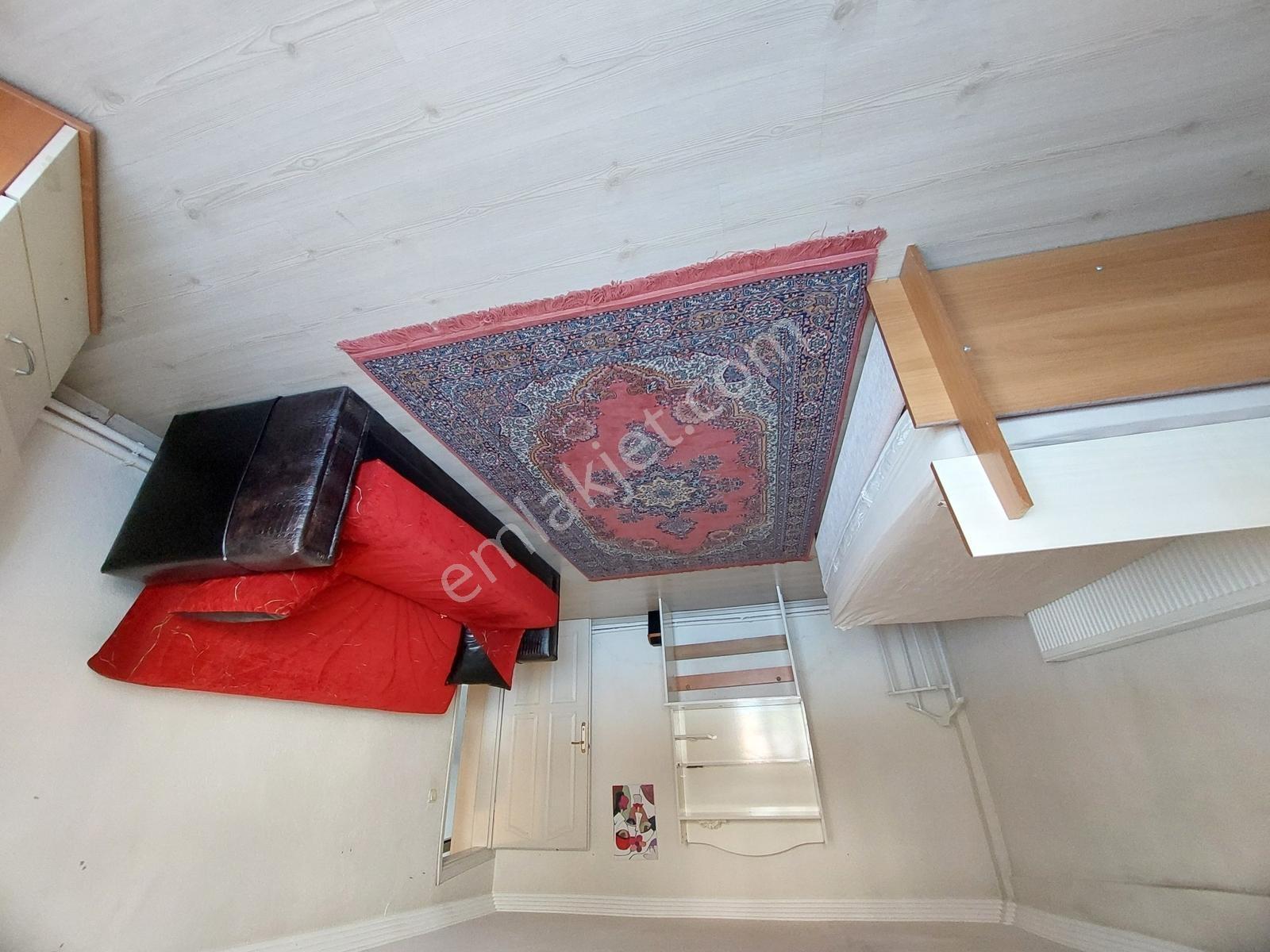 El/ya Kasaplar Çardaklı 4+1 Eşyalı Teraslı Geniş Kiralık Daire - Görsel 12