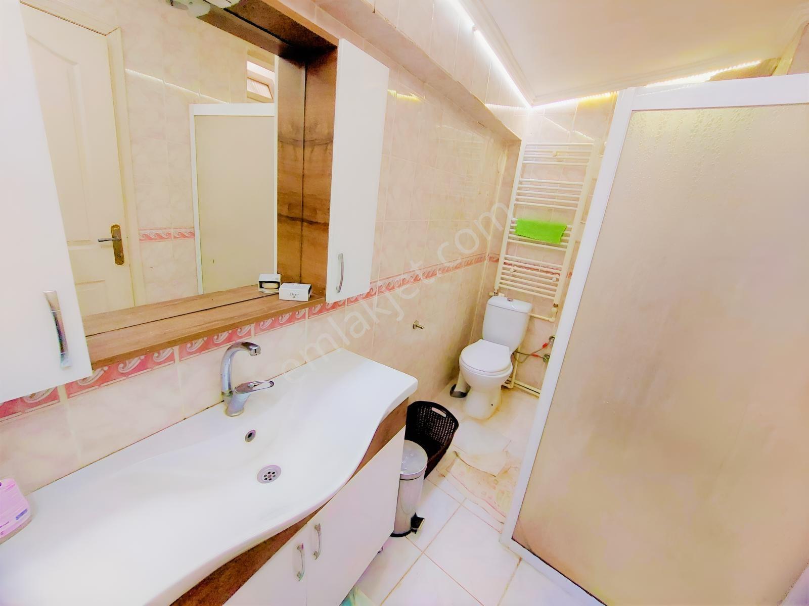 El/ya Kasaplar Çardaklı 4+1 Eşyalı Teraslı Geniş Kiralık Daire - Görsel 26
