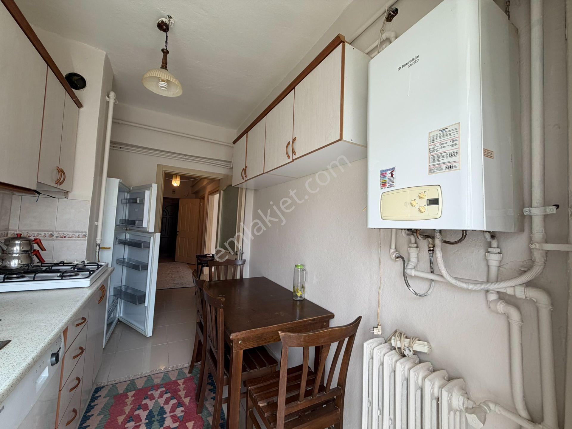 Çankaya Ballıbaba Sokakta Eşyalı Kiralık 3+1 - Görsel 9