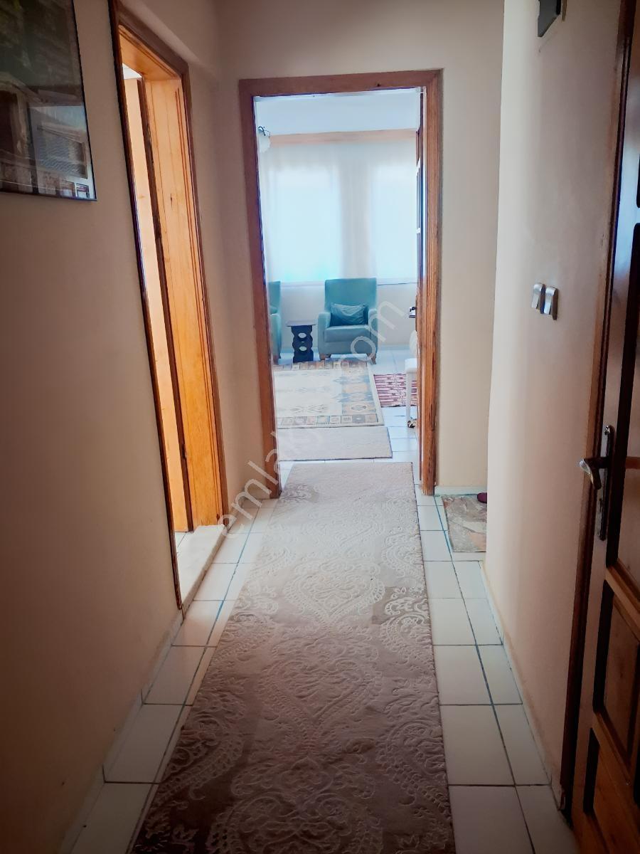 Komple Satılık Bina İşlek Köşe 170 M² Dükkanlı Merkezi Lokasyon - Görsel 7