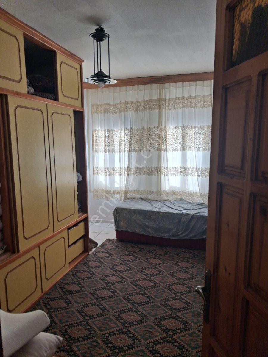 Komple Satılık Bina İşlek Köşe 170 M² Dükkanlı Merkezi Lokasyon - Görsel 11