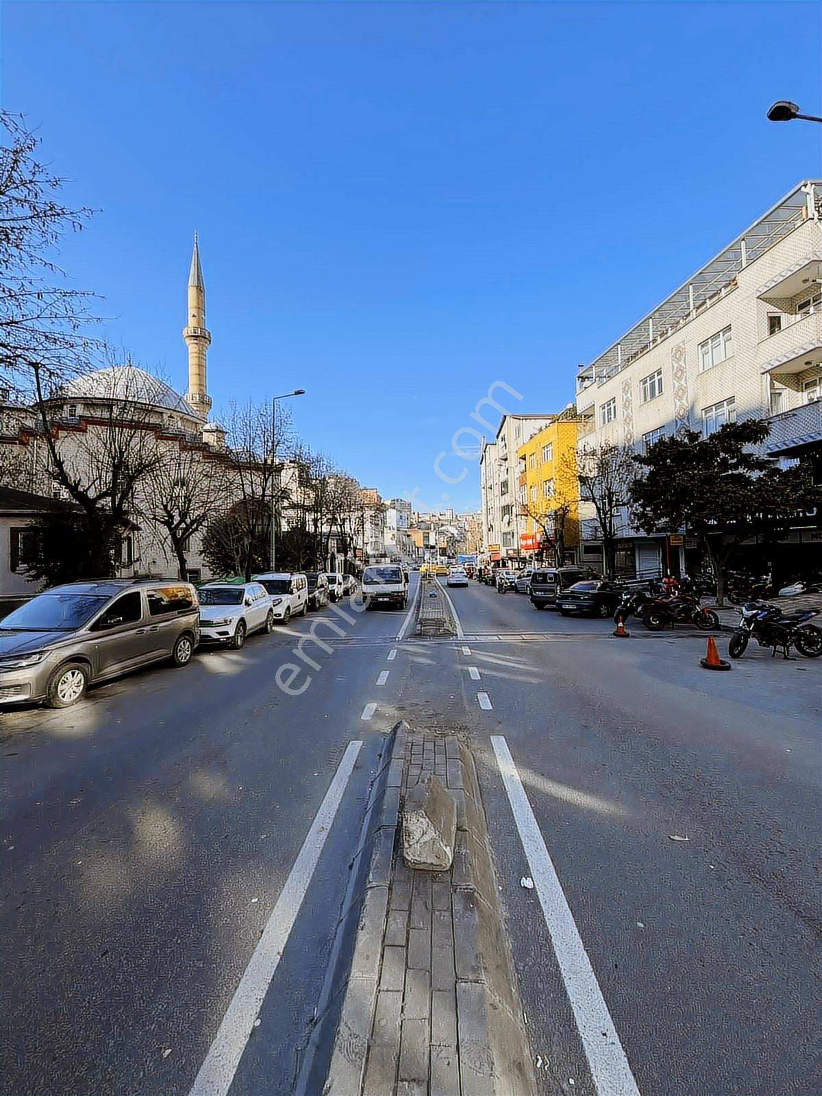 Gültepe Cadde Üstü 3+1 110 M² Kapalı Mutfak Full Lüks Eşya Daire - Görsel 10