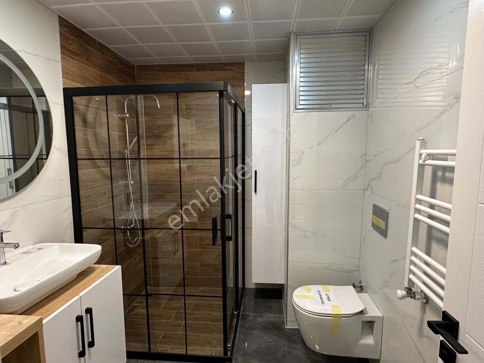 Güzelyalı Sağlık Ocağı Sokağında 3+1 1.kat Köşe Masrafsız Daire - Görsel 9