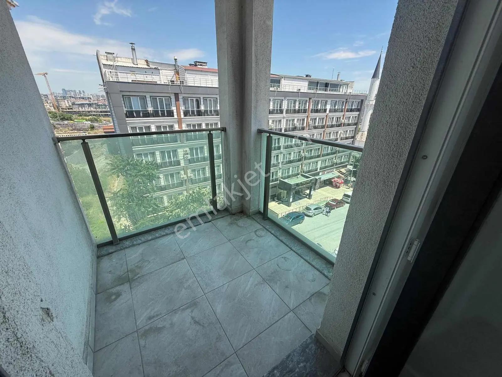 Beylikdüzü Yakuplu Metrobüse 100m Kiralık 3+1 Site İçi Daire - Görsel 3