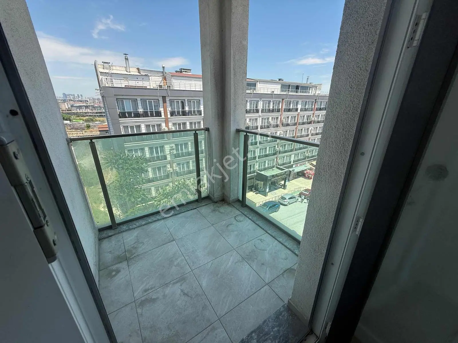 Beylikdüzü Yakuplu Metrobüse 100m Kiralık 3+1 Site İçi Daire - Görsel 5