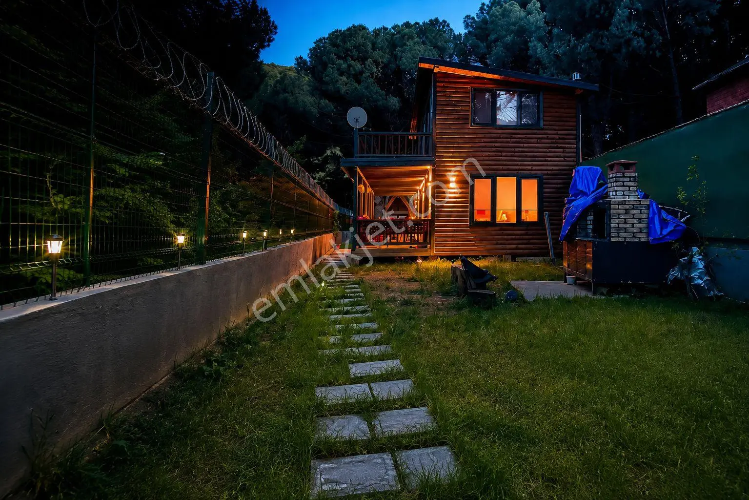 Armutlu Fıstıklı'da 463 M² Arsa İçerisinde 2 Yapı – Yola Cepheli - Görsel 4