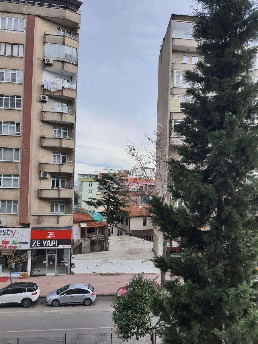 100. Yıl Bulvarı Üzeri Eşyalı Kiralık 3+1 - Görsel 11