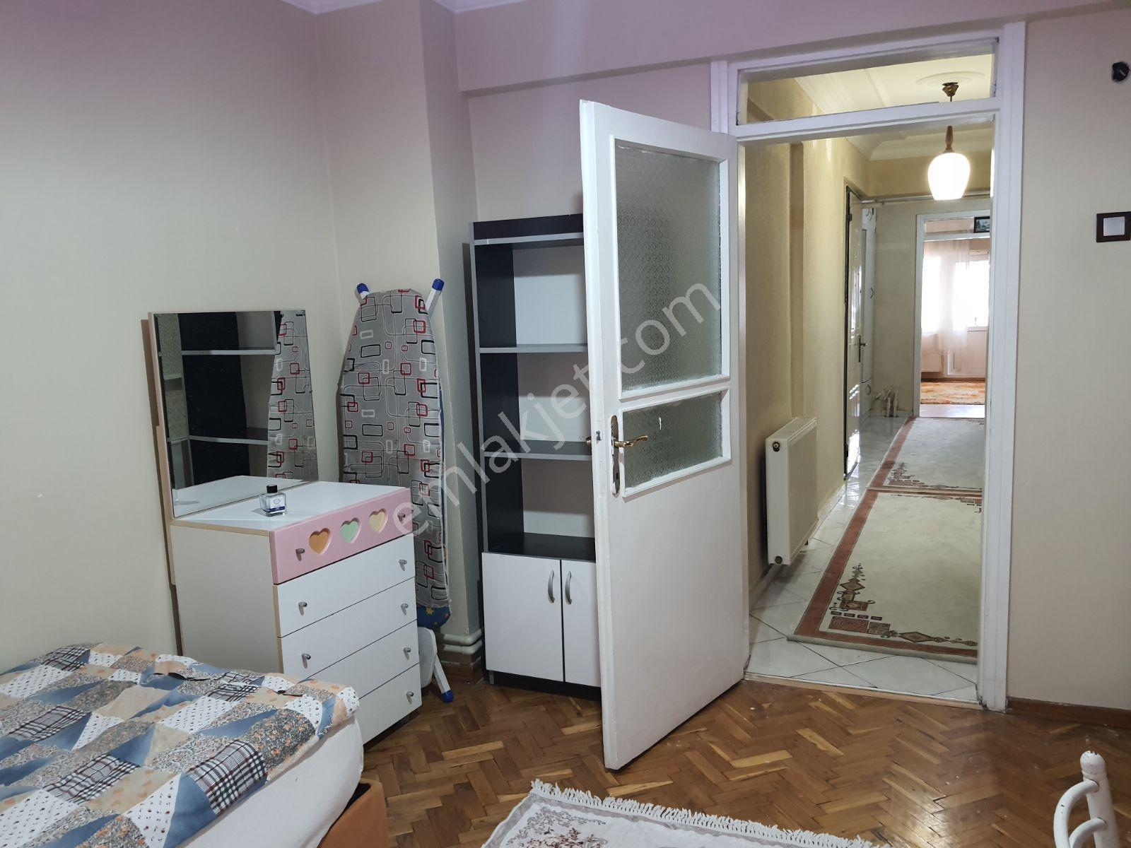 100. Yıl Bulvarı Üzeri Eşyalı Kiralık 3+1 - Görsel 18