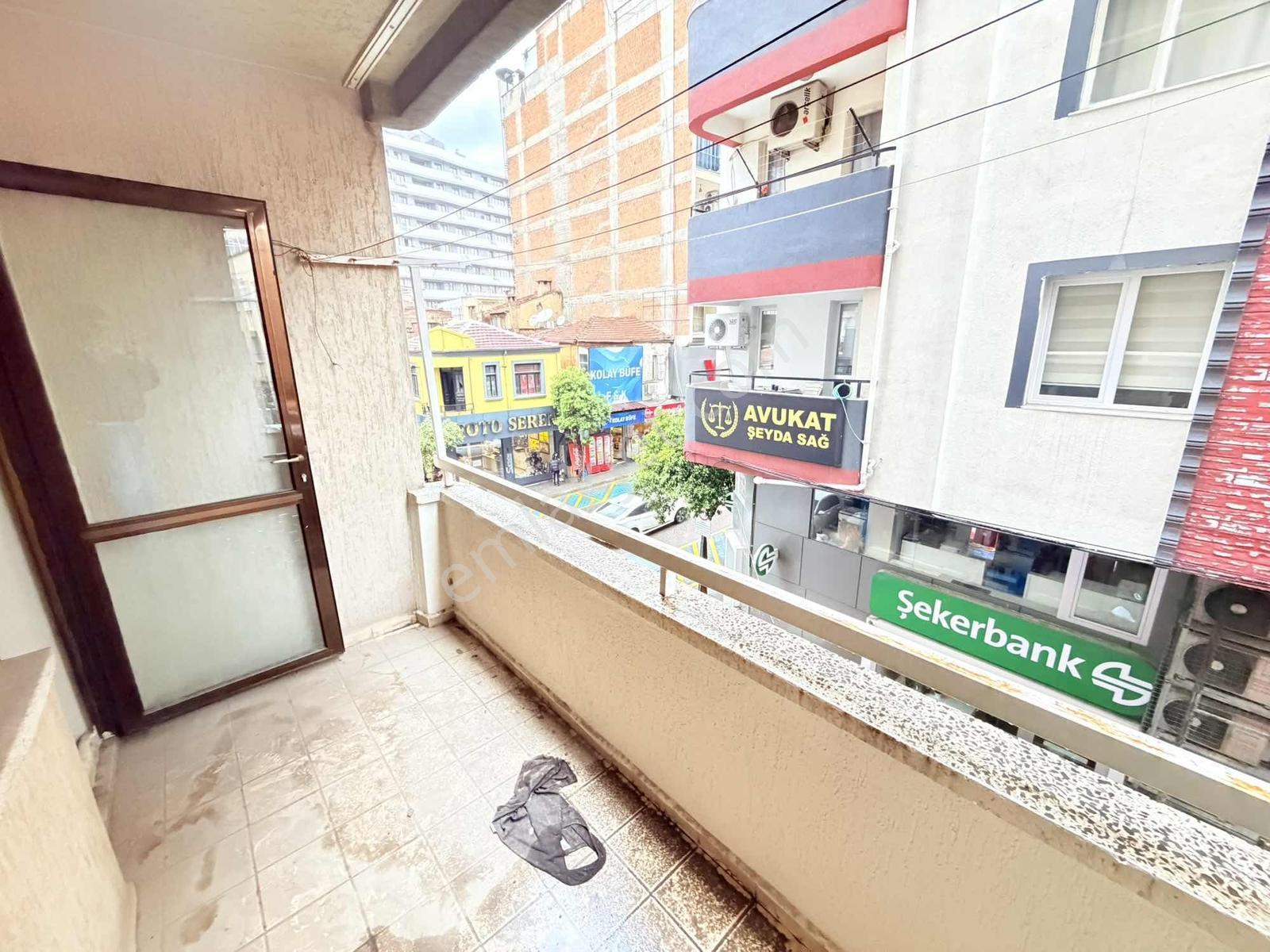 Hürriyet Caddesi Üzeri Satılık 3+1 Daire - Görsel 5