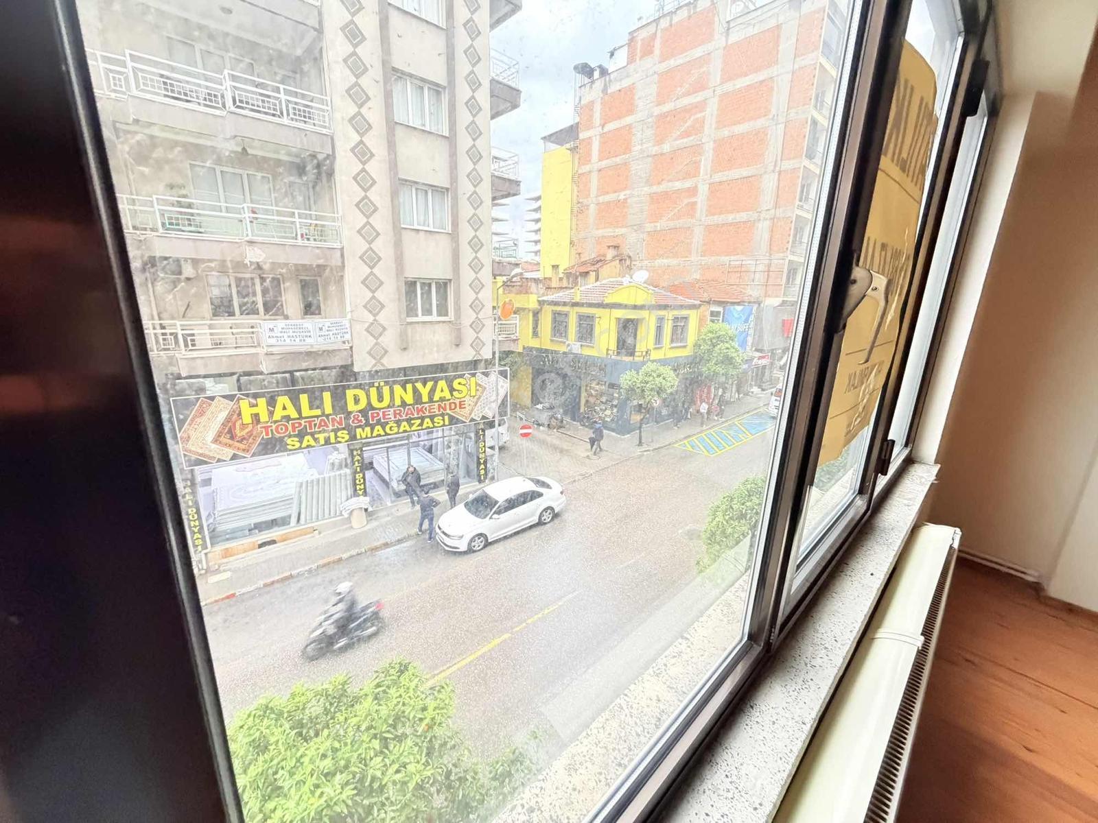 Hürriyet Caddesi Üzeri Satılık 3+1 Daire - Görsel 20
