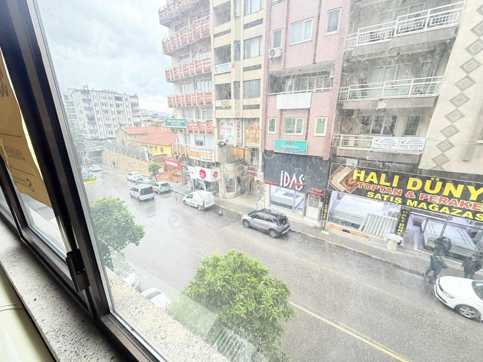 Hürriyet Caddesi Üzeri Satılık 3+1 Daire - Görsel 19