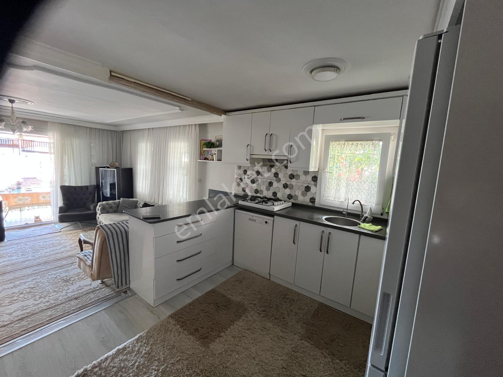 Aydınkent Sitesinde Bahçeli Deniz Manzaralı 3+1 Tripleks Villa - Görsel 10