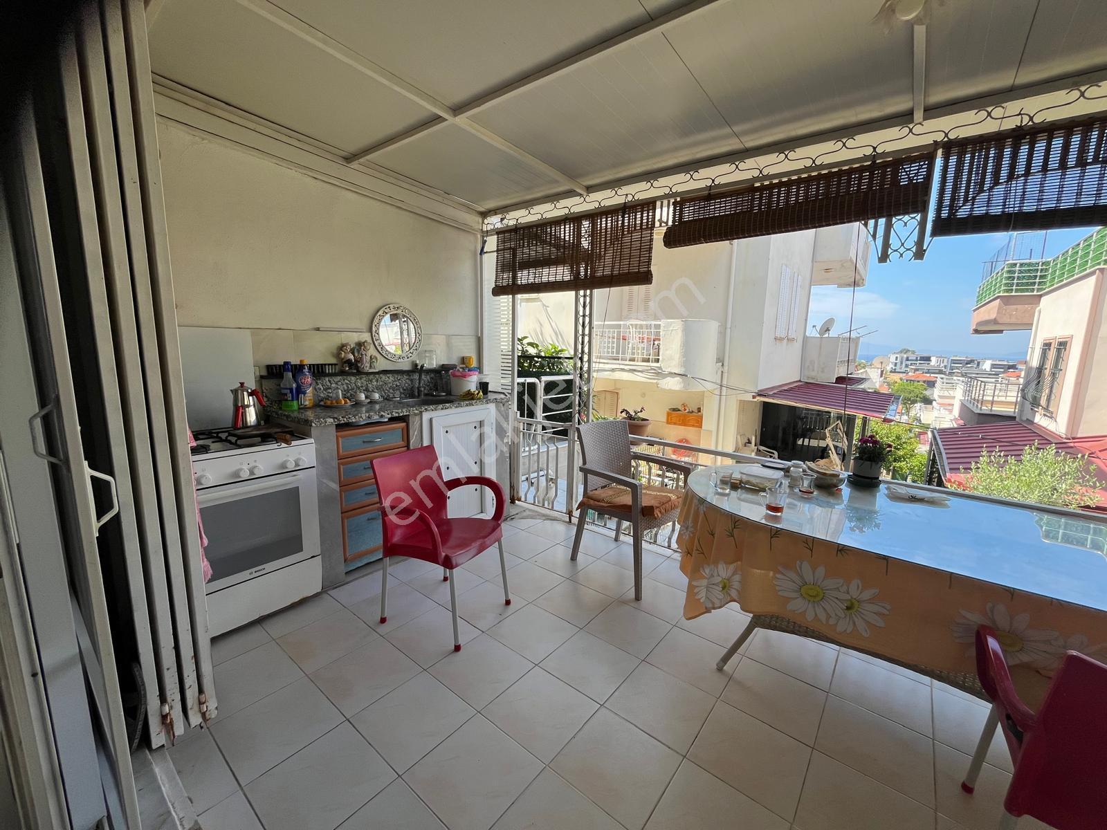 Aydınkent Sitesinde Bahçeli Deniz Manzaralı 3+1 Tripleks Villa - Görsel 12