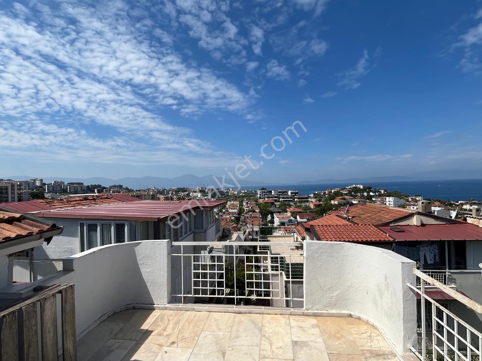 Aydınkent Sitesinde Bahçeli Deniz Manzaralı 3+1 Tripleks Villa - Görsel 19