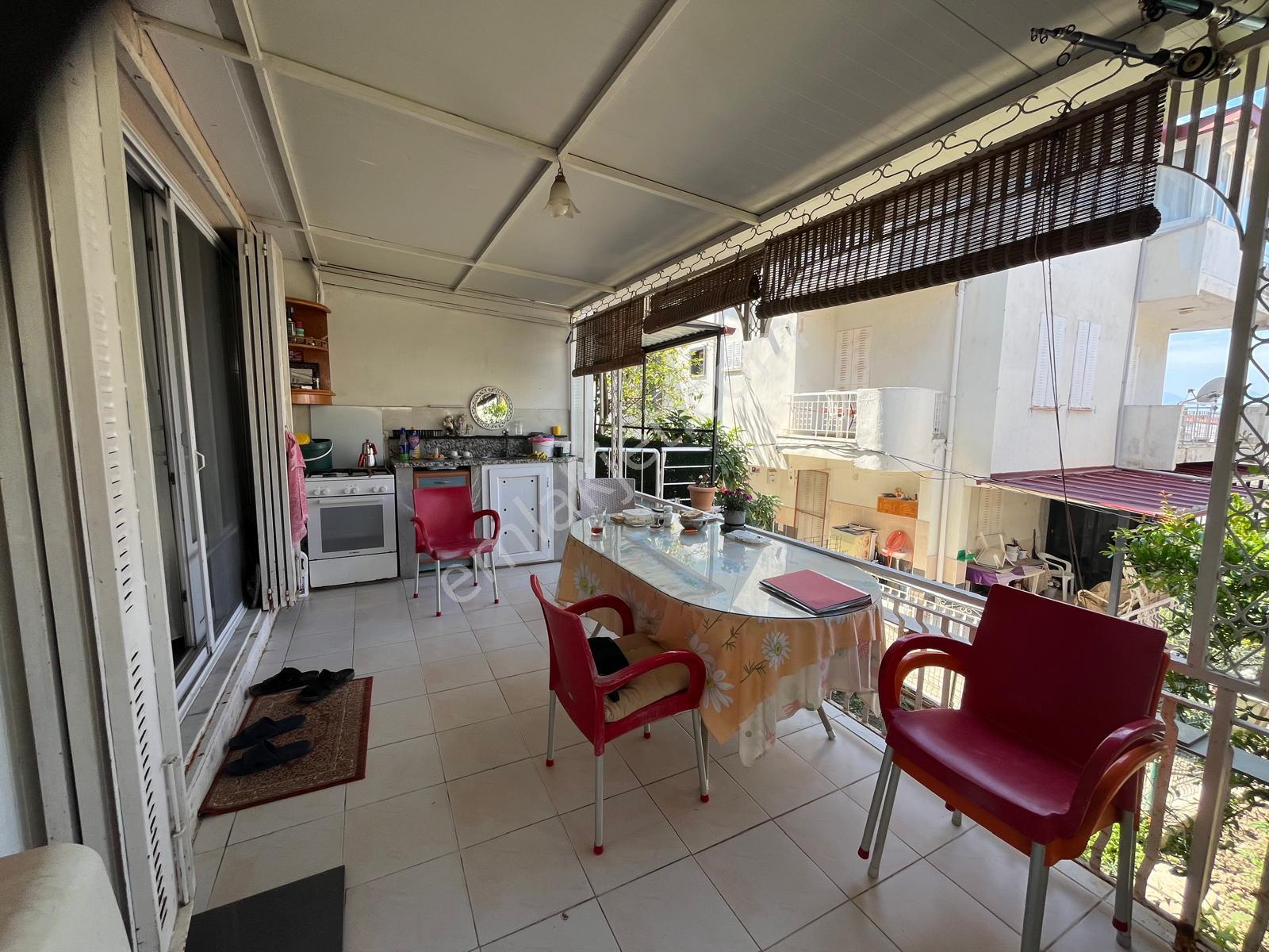 Aydınkent Sitesinde Bahçeli Deniz Manzaralı 3+1 Tripleks Villa - Görsel 14