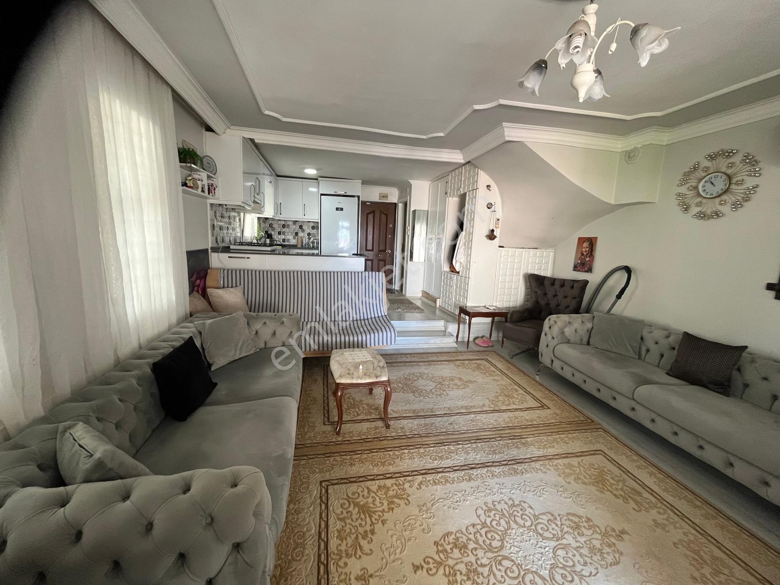 Aydınkent Sitesinde Bahçeli Deniz Manzaralı 3+1 Tripleks Villa - Görsel 7