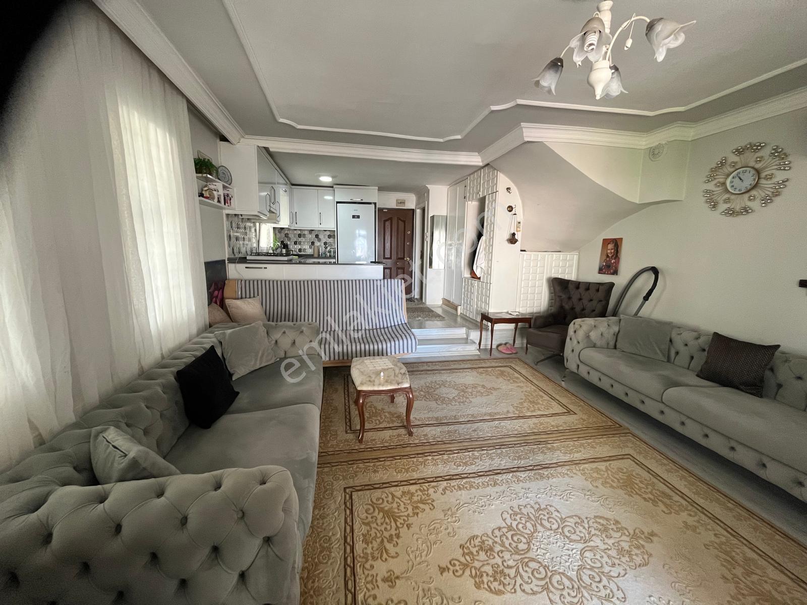 Aydınkent Sitesinde Bahçeli Deniz Manzaralı 3+1 Tripleks Villa - Görsel 6
