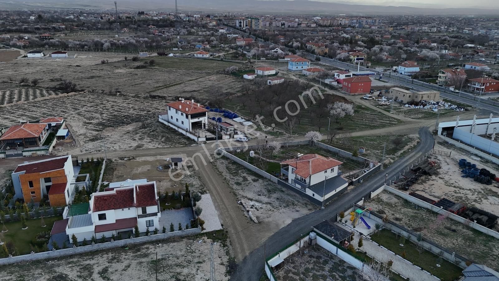 Emin Emlak Kemerhisar Han Mah Ana Yola Yakın 805m2 Satılık Arsa - Görsel 10