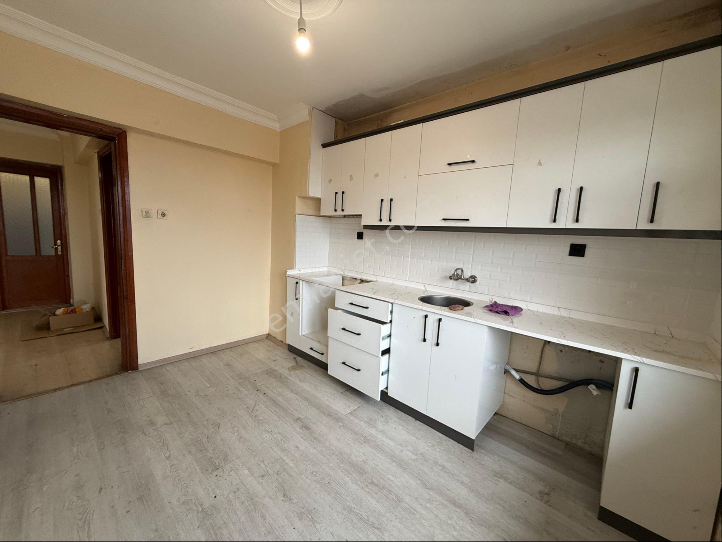 Remax Desıgn Kaymakamlık Yanı Kiralık 3+1 Daire - Görsel 10