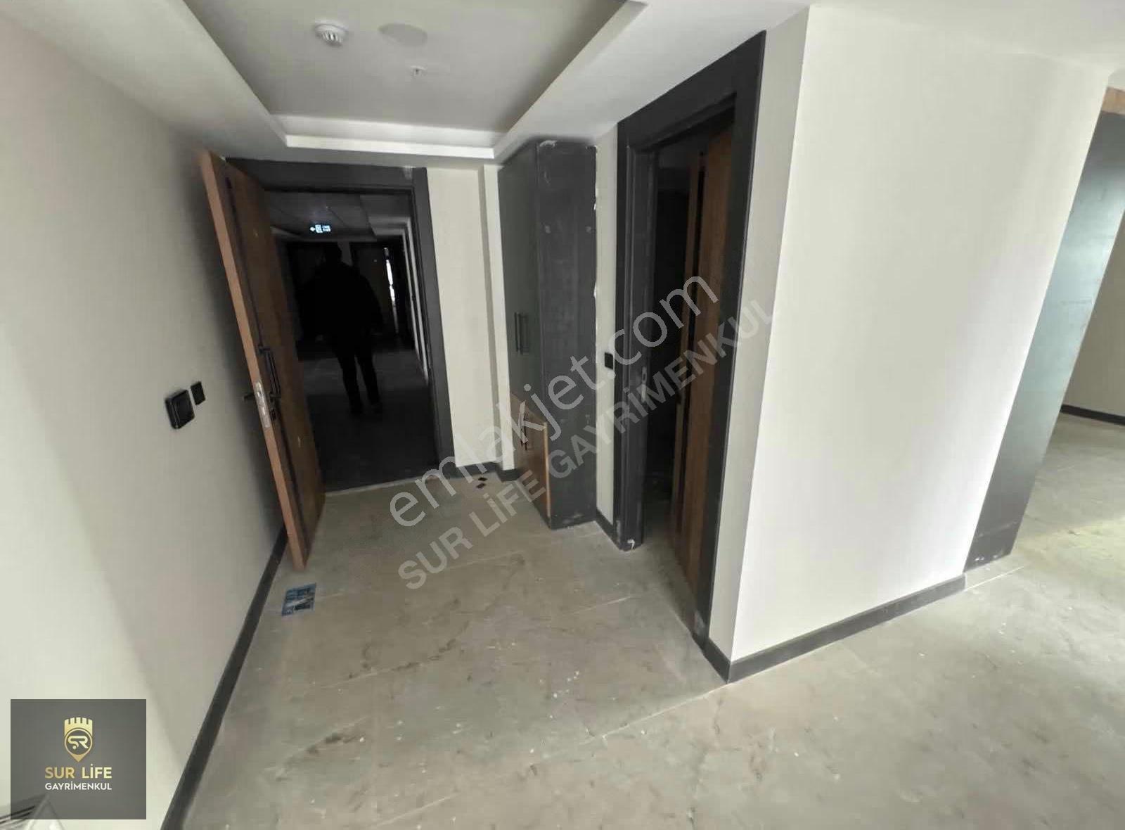 Radisson Otel Karşısı Çeysa Centropolde Kiralık Büro - Görsel 24