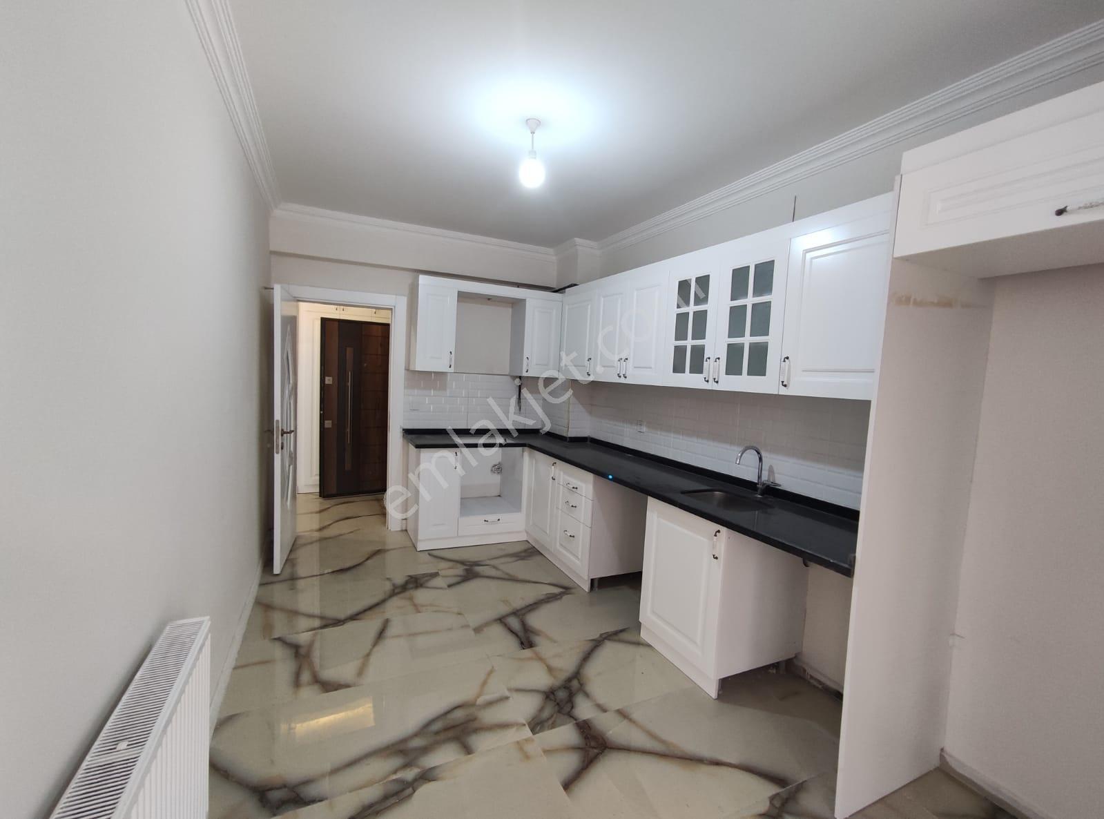 Coldwell Bankerden Tekerek Mah. Aden Sitesi Satılık 3+1 Daire - Görsel 8