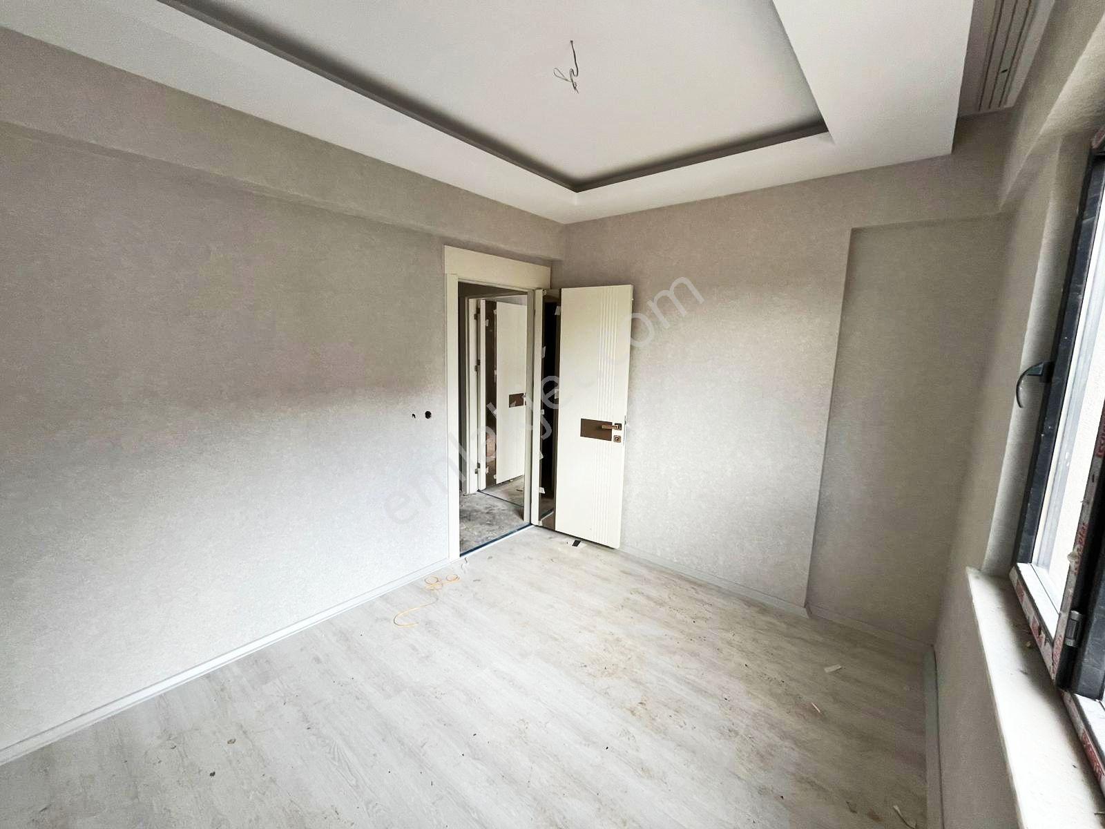 Karacaahmet'te Anayola Yakn Okul Çvr Az Katlı Y.ısıtma U.lüx 2+1 - Görsel 7