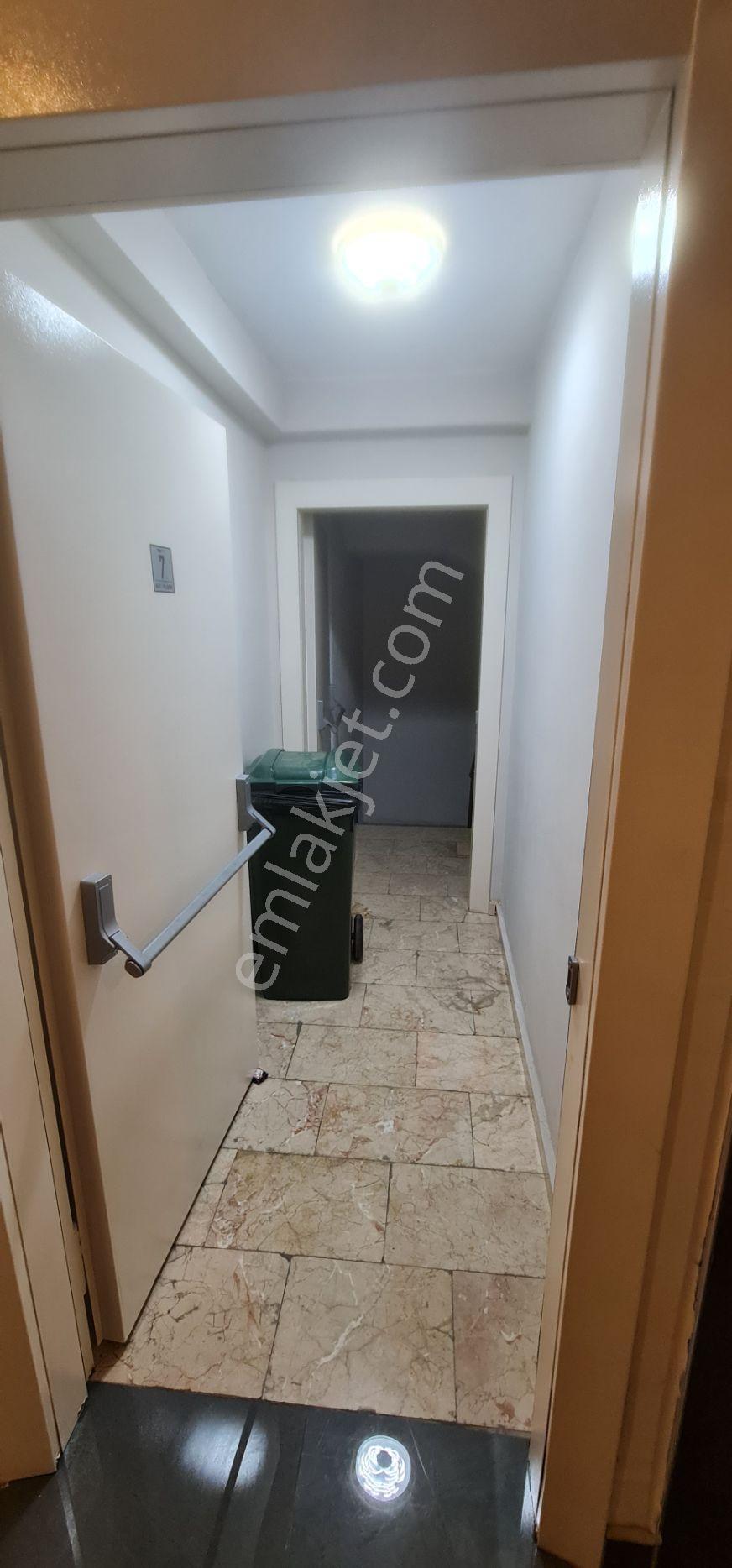 Alibeyköy'de Sitede 2+1 Satılık,t5 Tramway Ve (m7 Metro) 300 Mt - Görsel 18