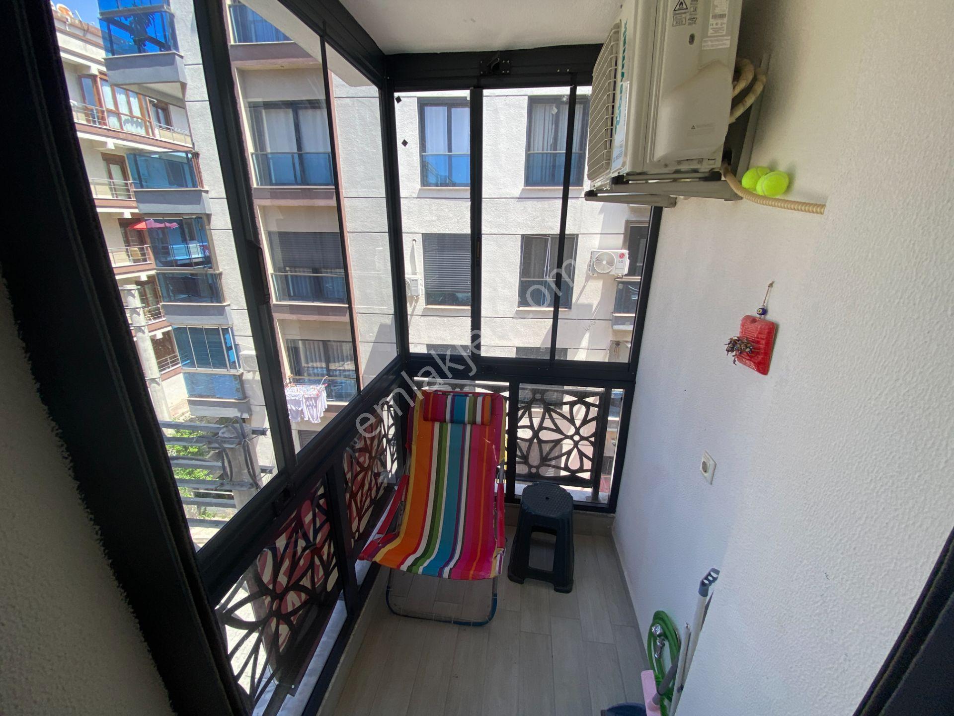 Karşıyaka Dedebaşı'nda, Ordu Caddesi'ne Yakın, Satılık 2+1 - Görsel 11