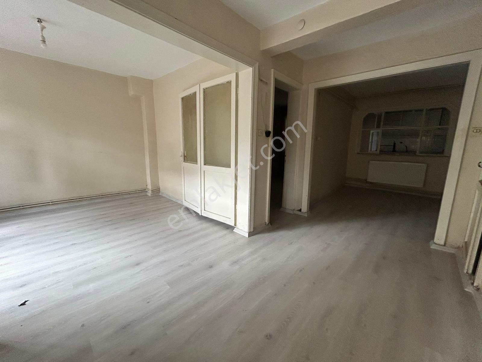 Eyüpsultan Topçularda Ulaşıma Yakın 2+1 Kıralık Daıre - Görsel 4