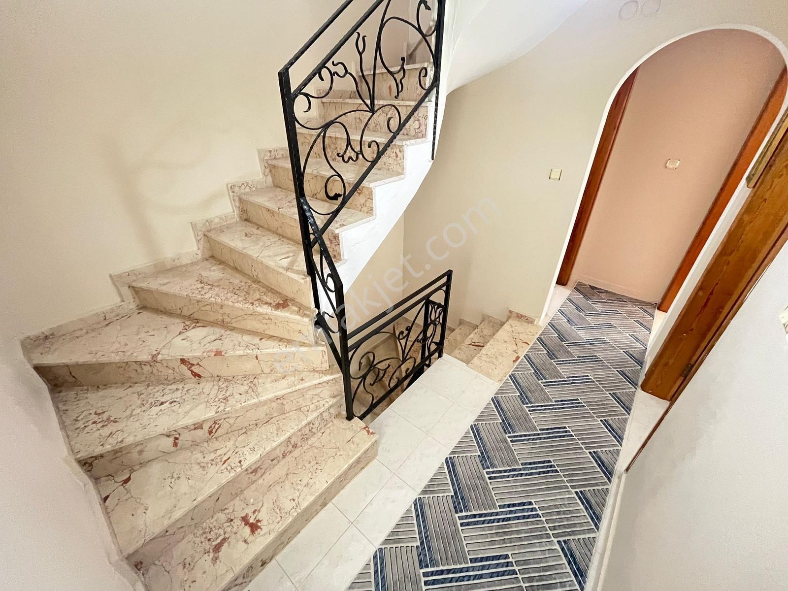 Gürsoy'dan Gürede Doğalgazlı Full Eşyalı Devamlı Kiralık Villa - Görsel 32