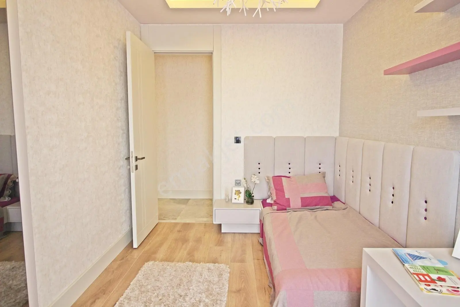 Ödüllü Projede Göl Manzaralı 4+1 19. Katta Kiralık Daire.. - Görsel 2